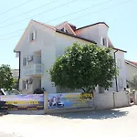 Petra Biograd Na Moru